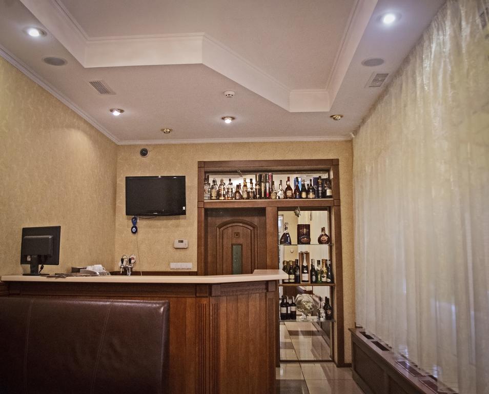 Sv Park Hotel Kharkiv Extérieur photo