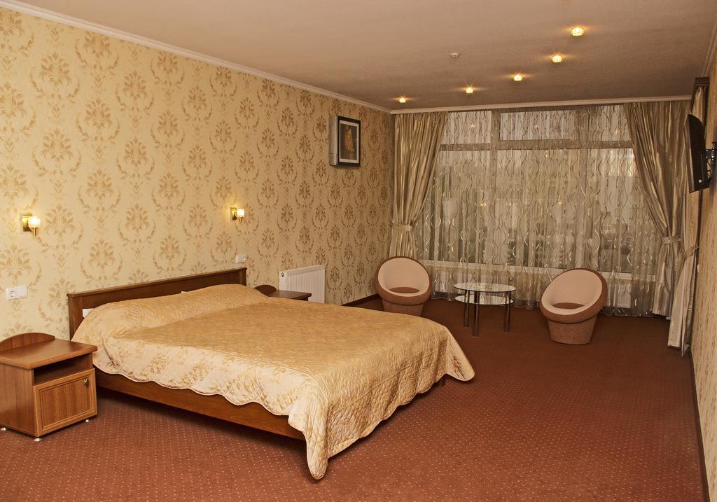 Sv Park Hotel Kharkiv Extérieur photo