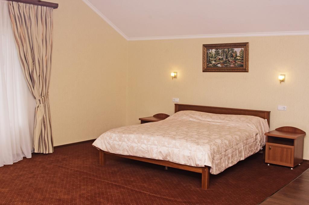 Sv Park Hotel Kharkiv Extérieur photo