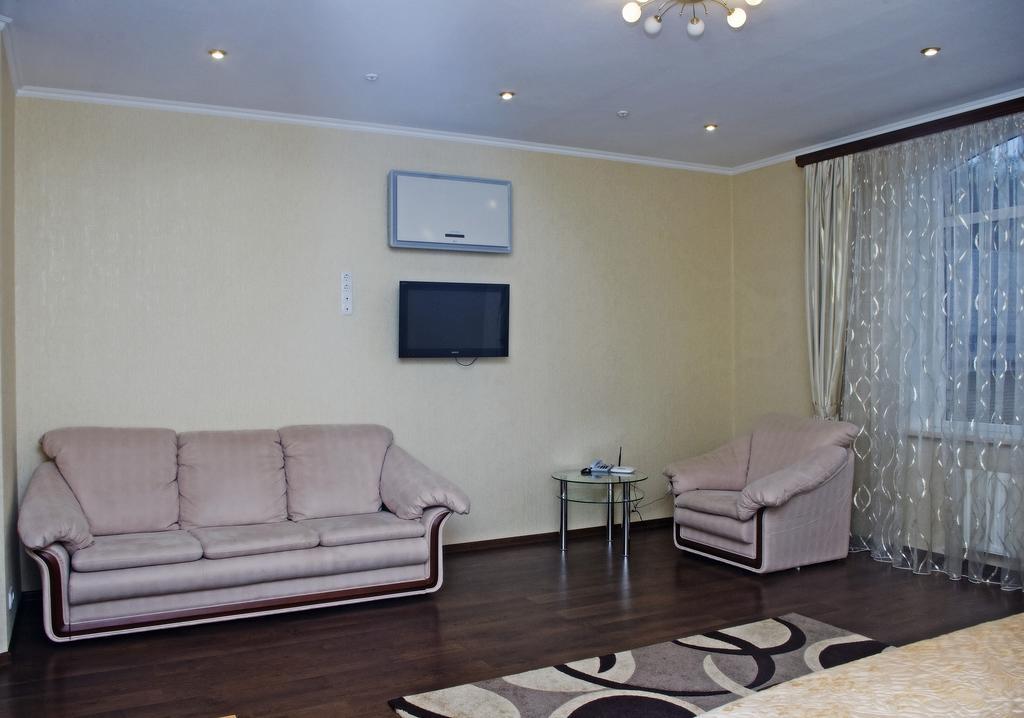 Sv Park Hotel Kharkiv Extérieur photo