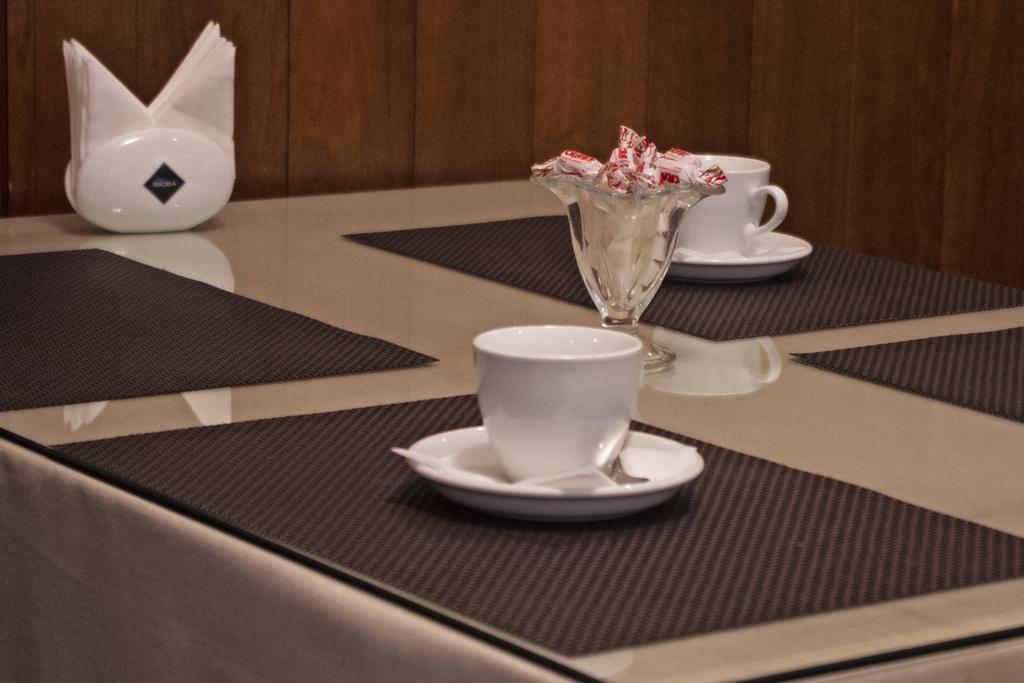 Sv Park Hotel Kharkiv Extérieur photo