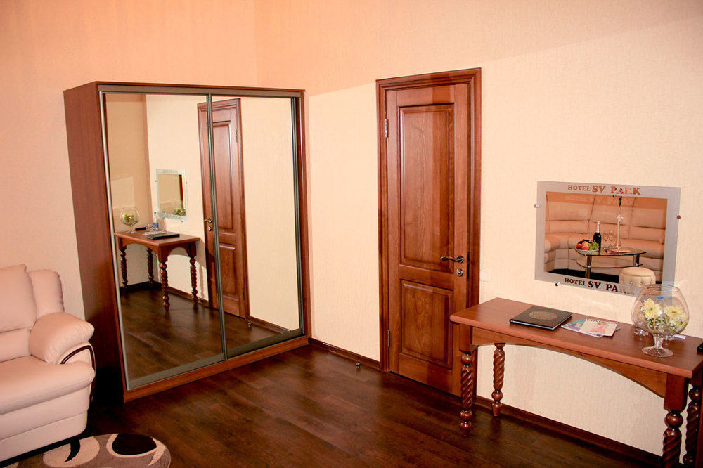 Sv Park Hotel Kharkiv Extérieur photo